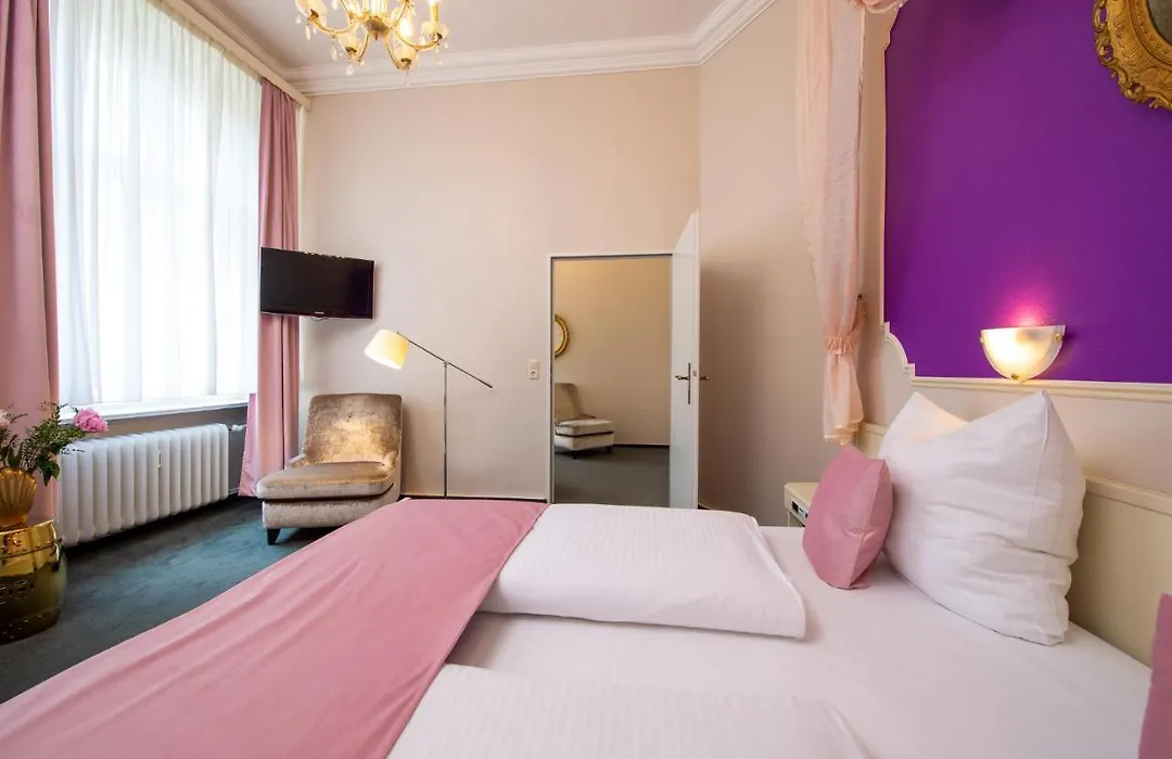 W22 Hotel Am Kurfuerstendamm-1